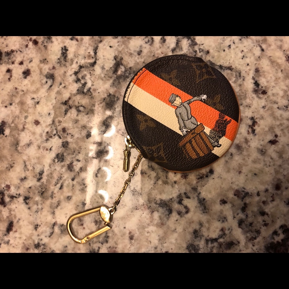 Louis Vuitton Bellboy Authentic Pouch